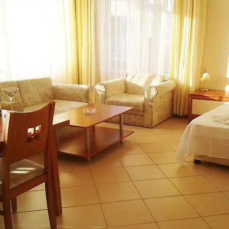 Megas Apartmán *